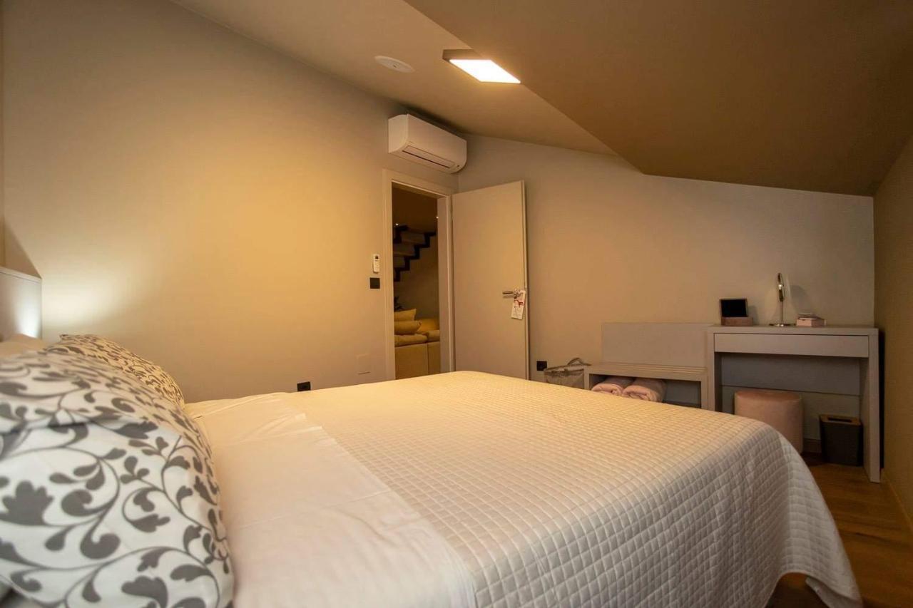 ˇdcˇ Modern Apartment Near The Church Rovigno Esterno foto