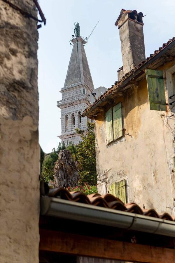 ˇdcˇ Modern Apartment Near The Church Rovigno Esterno foto