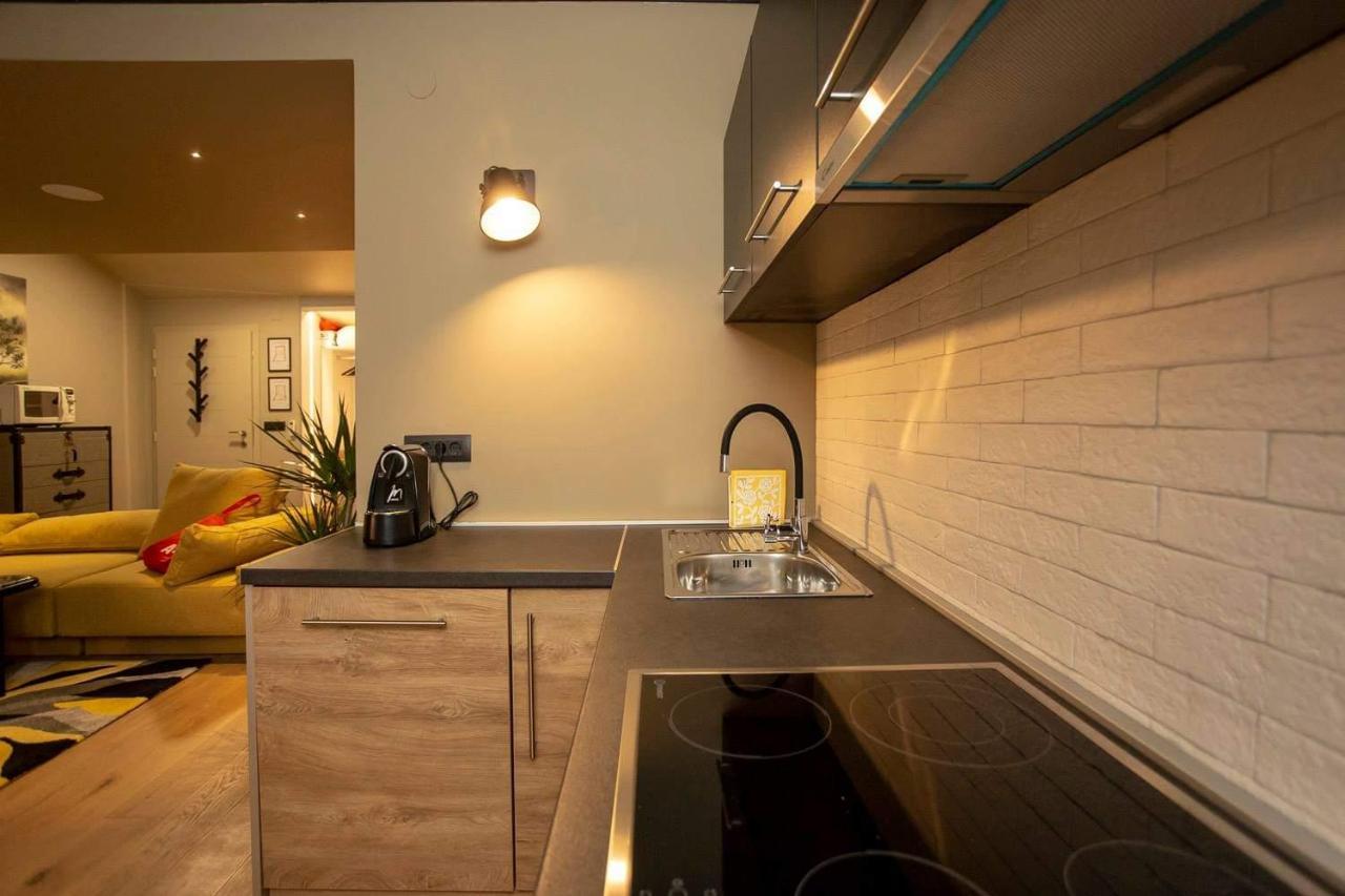 ˇdcˇ Modern Apartment Near The Church Rovigno Esterno foto